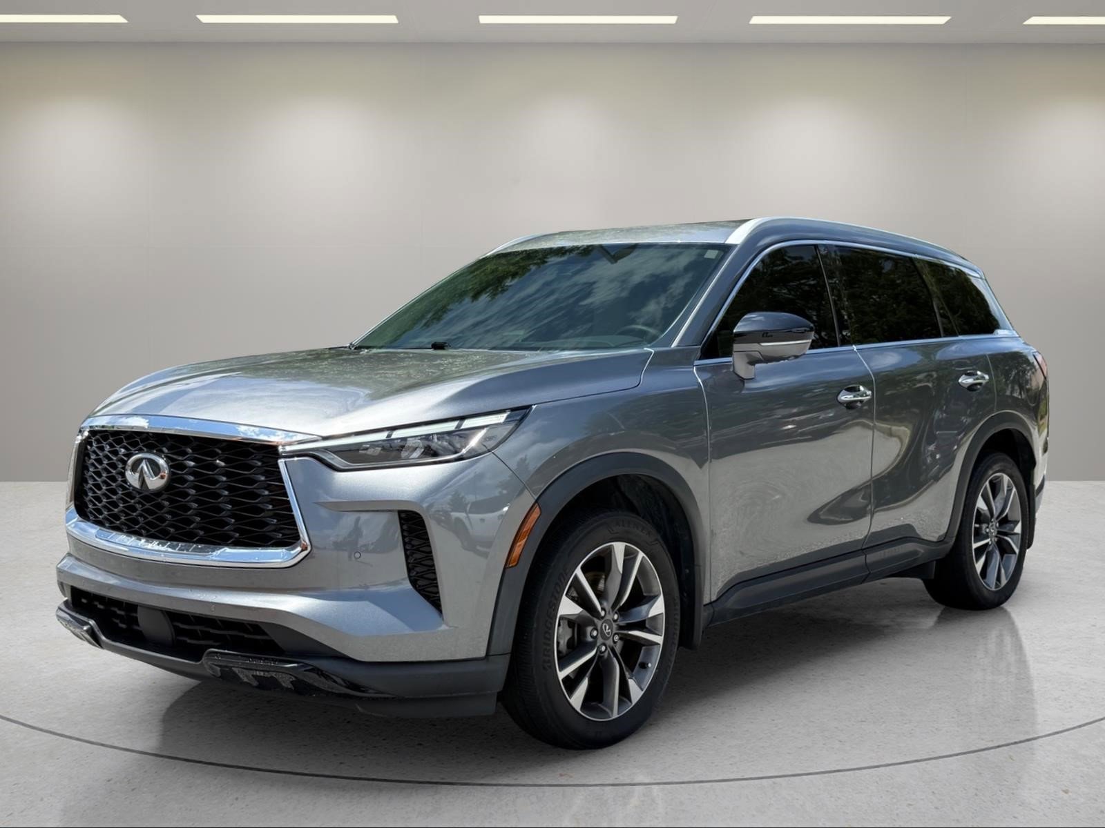 Used 2023 INFINITI QX60 Luxe FWD image 1