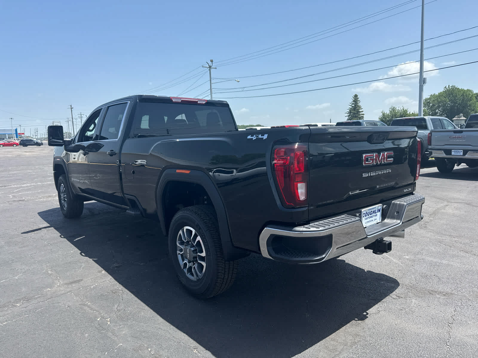New 2026 GMC Sierra 3500 SLE w/ SLE Value Package AWD/4WD image 3