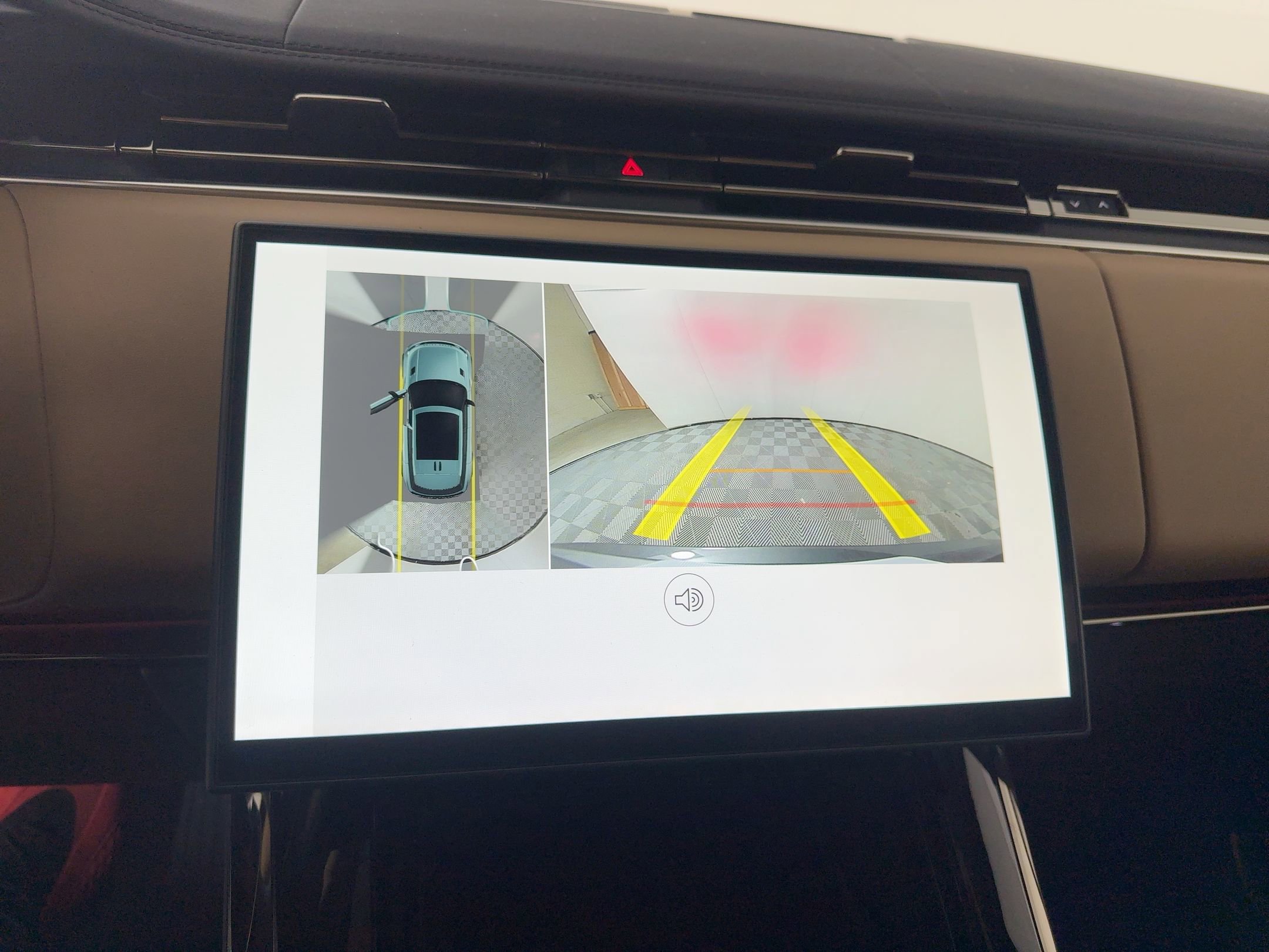 New 2026 Land Rover Range Rover Sport SE image 22