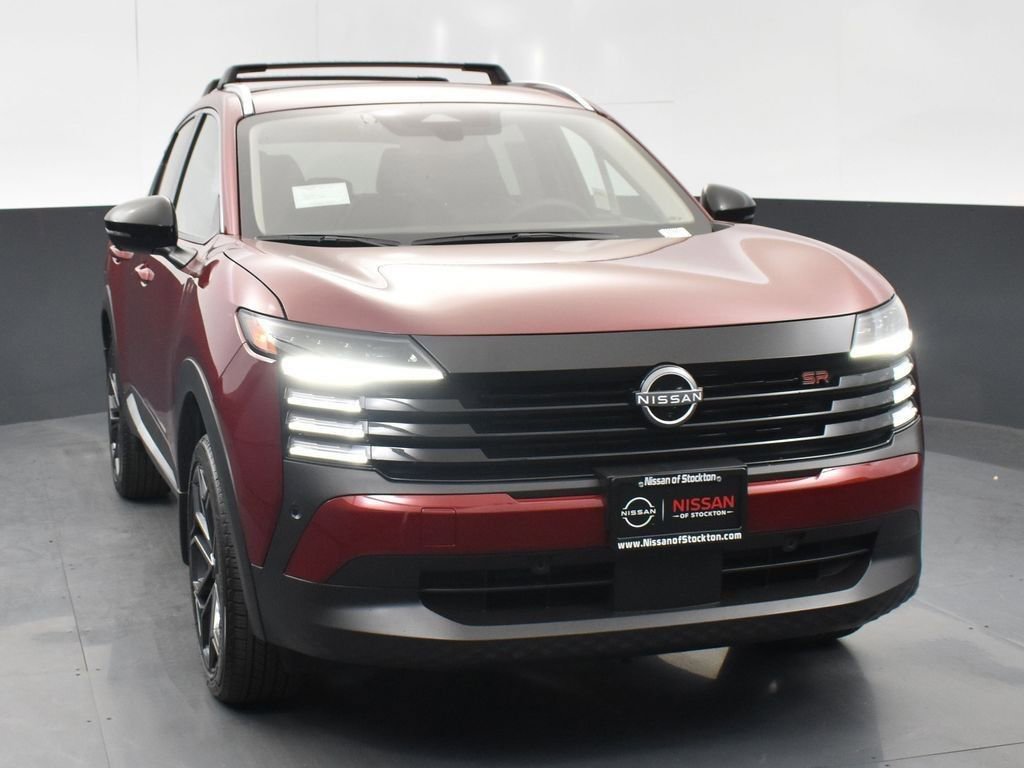 New 2026 Nissan Kicks SR w/ Illumination Package image 2