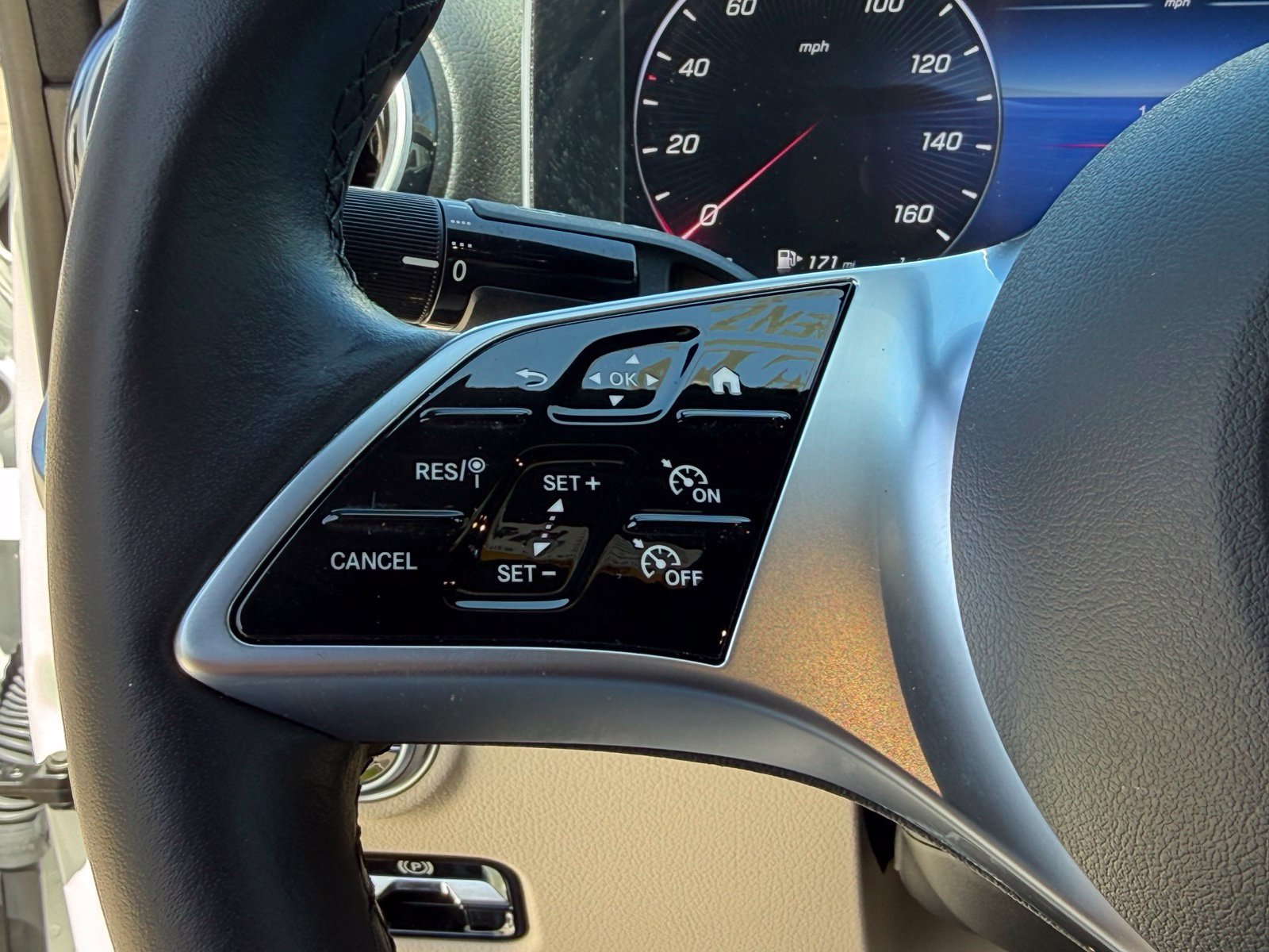 Used 2024 Mercedes-Benz C 300 Sedan image 32