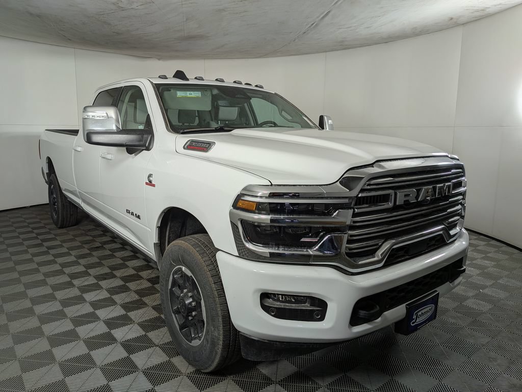 New 2026 RAM 3500 Laramie AWD/4WD image 4