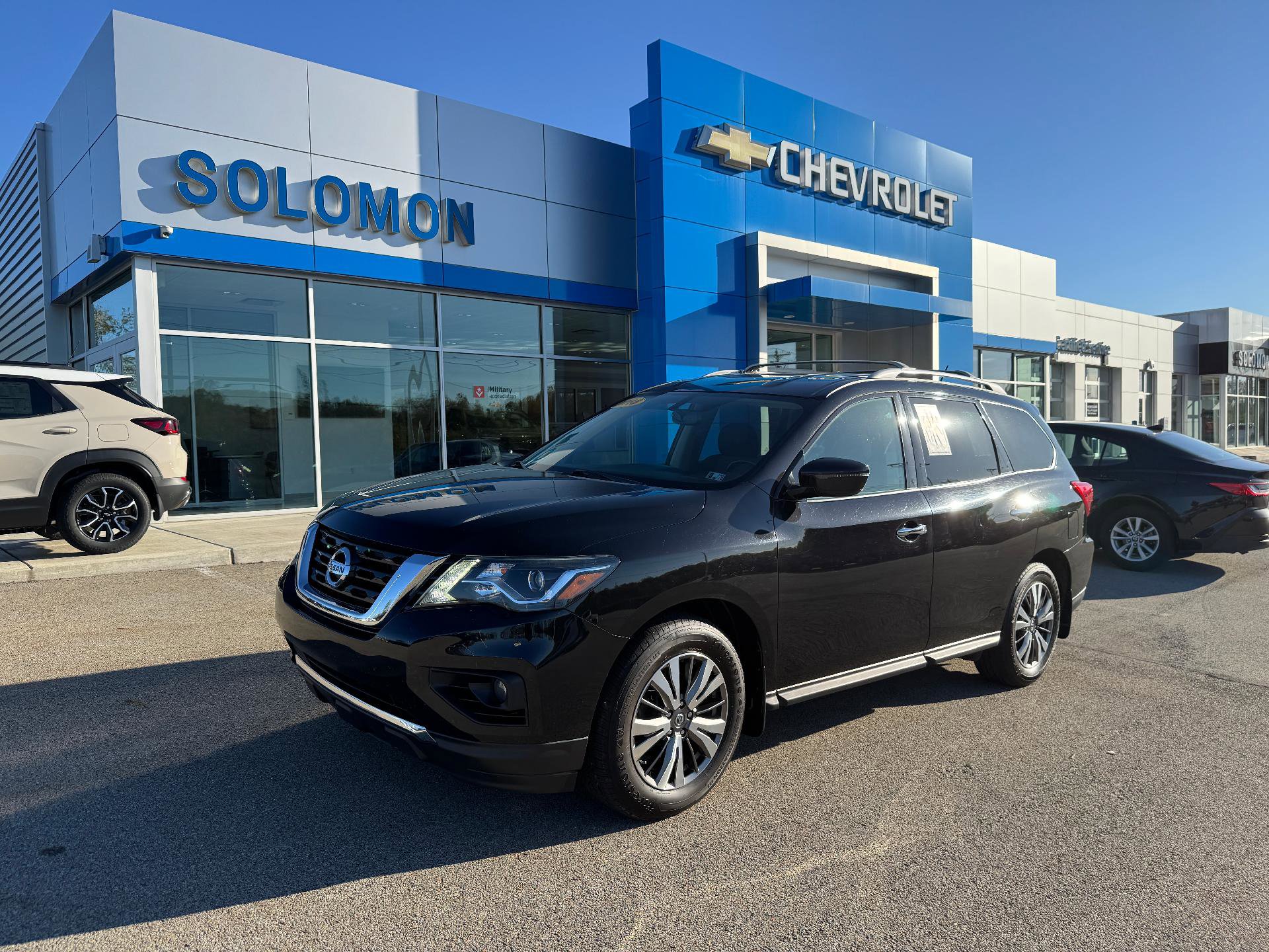Used 2018 Nissan Pathfinder SV w/ Cargo Package
