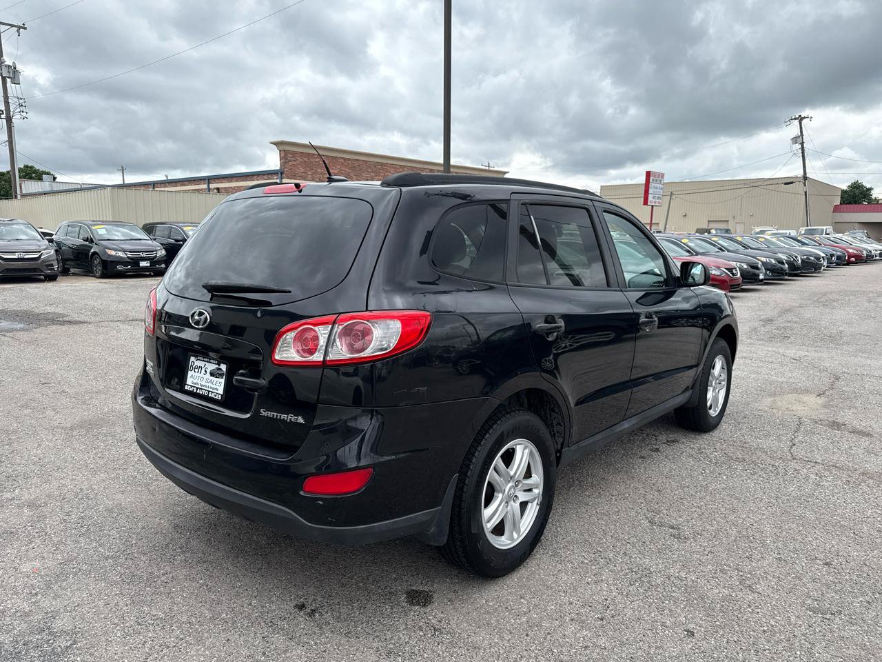 Used 2010 Hyundai Santa Fe GLS FWD image 6
