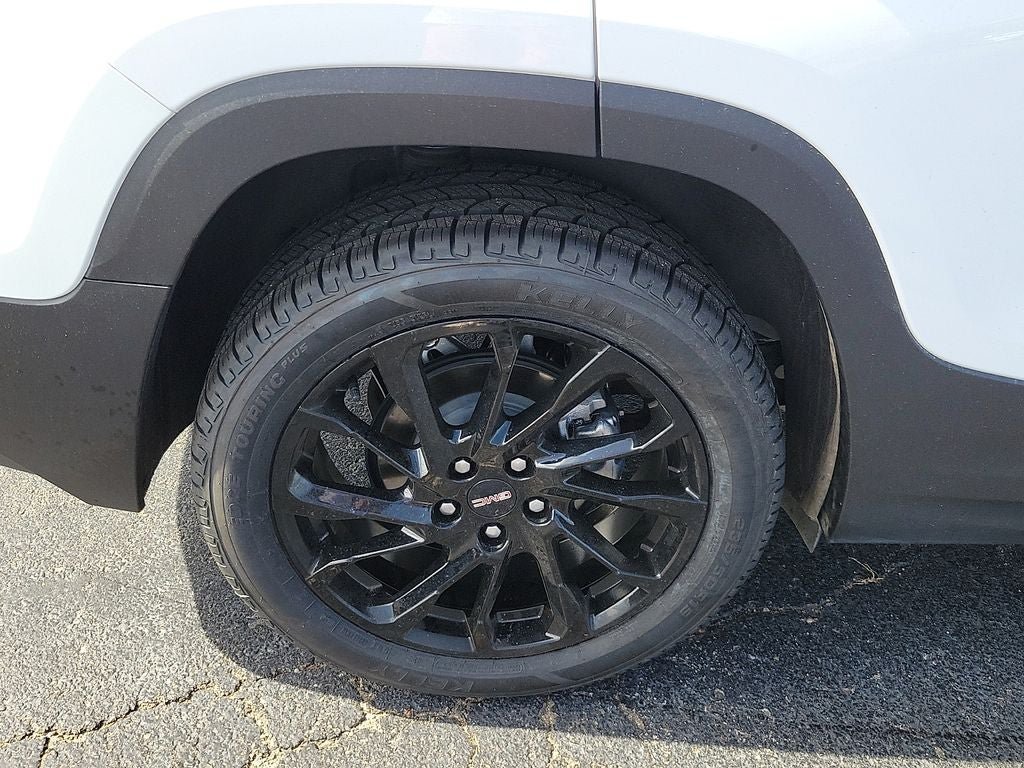 Used 2023 GMC Terrain SLE w/ Driver Convenience Package FWD image 7