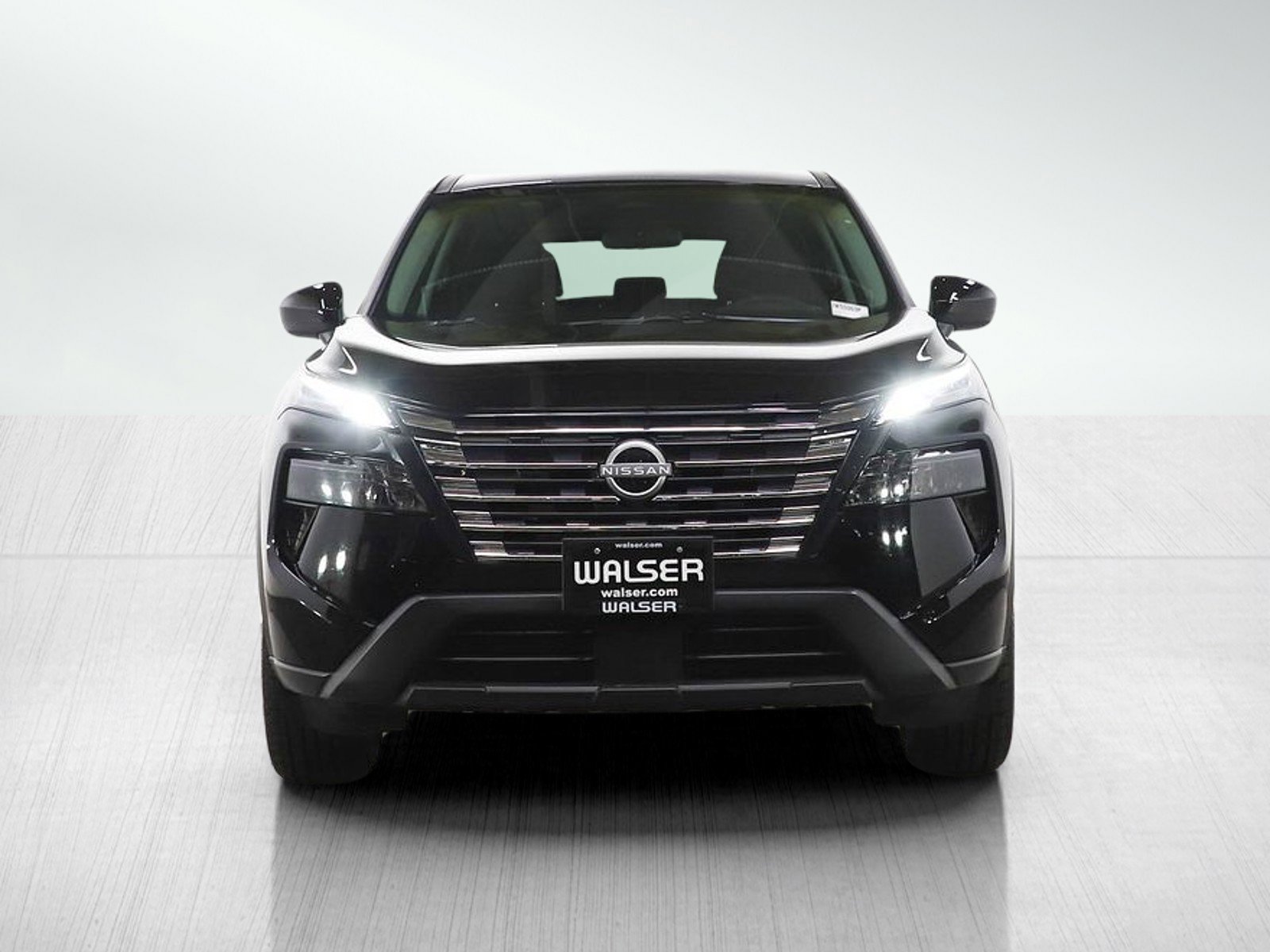 Used 2025 Nissan Rogue SV image 8