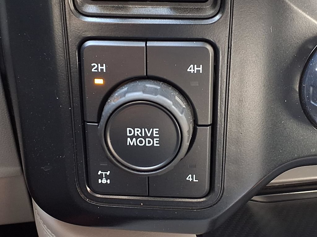 Used 2024 Ford F250 Limited w/ FX4 Off-Road Package AWD/4WD image 6