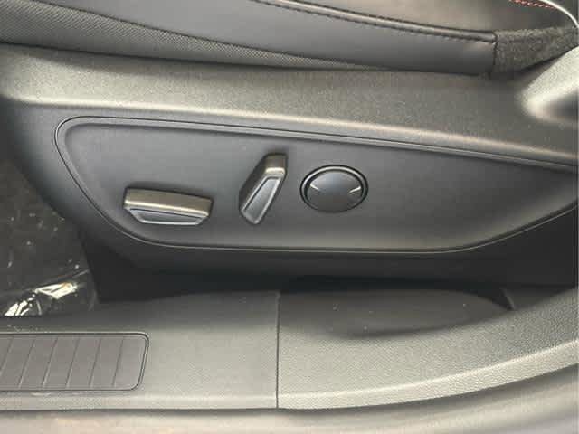 New 2025 Ford Escape ST-Line w/ Tech Pack #1 image 34