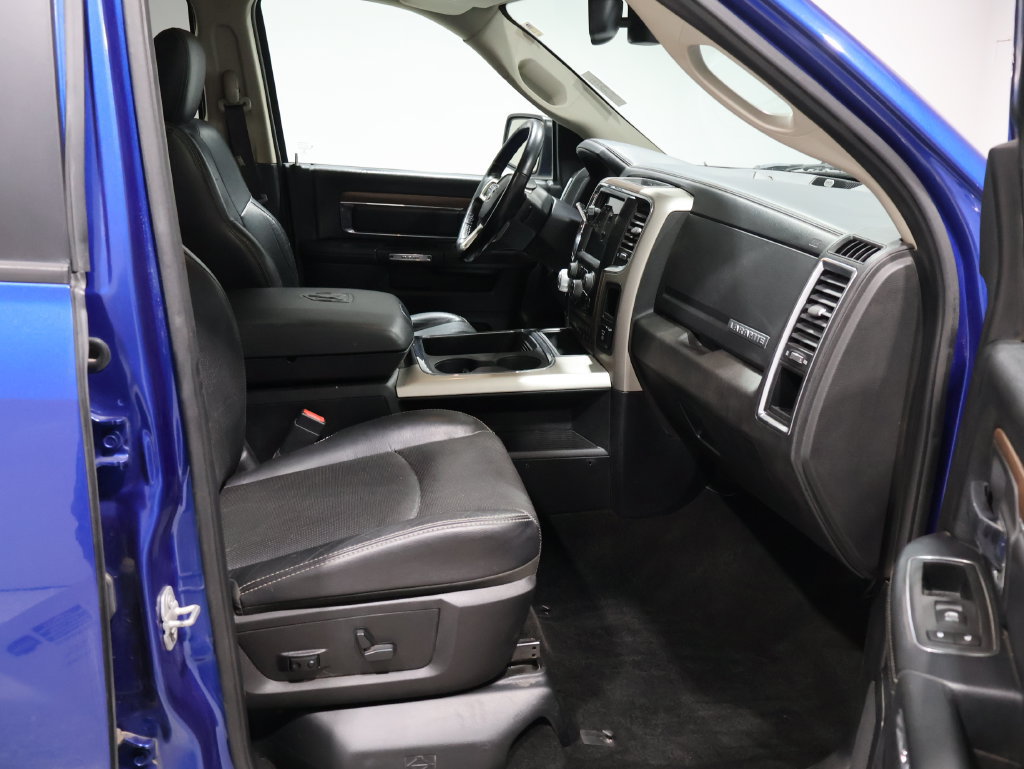 Used 2015 RAM 1500 Laramie w/ Convenience Group AWD/4WD image 24