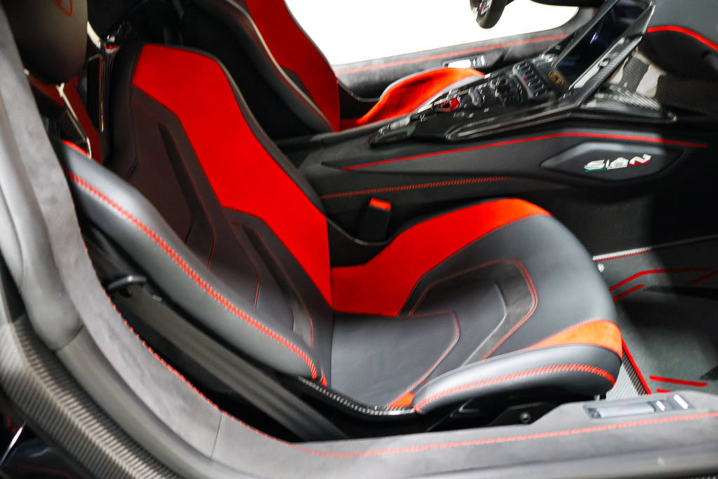 Used 2021 Lamborghini Sian Coupe AWD/4WD image 41