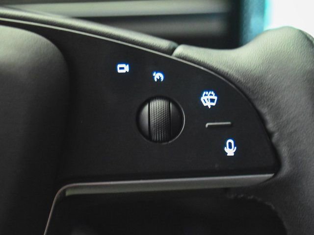 Used 2021 Tesla Model S Plaid image 21