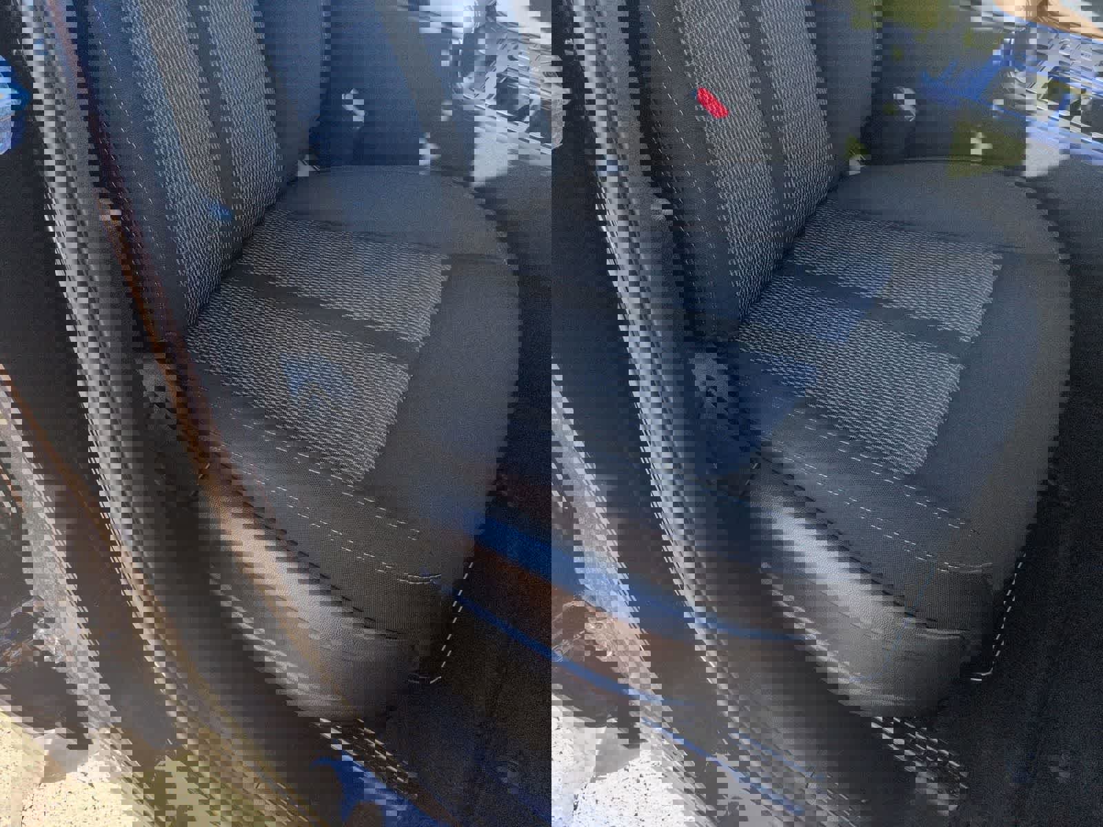 Used 2022 Kia Sorento LX image 20