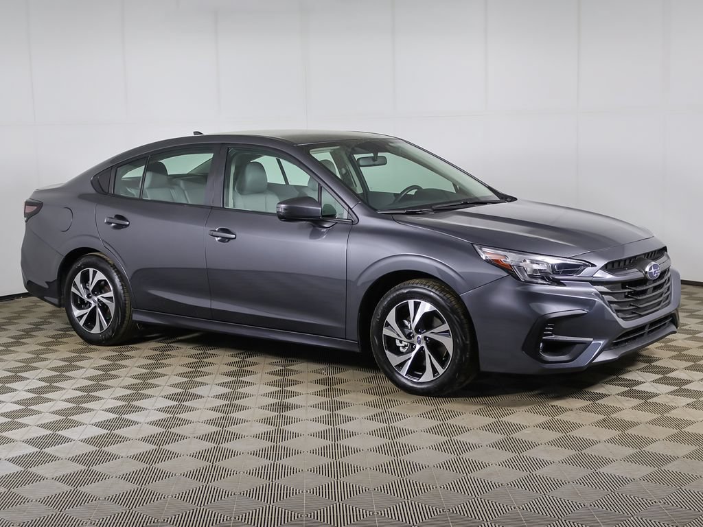 Used 2025 Subaru Legacy Premium AWD/4WD image 2