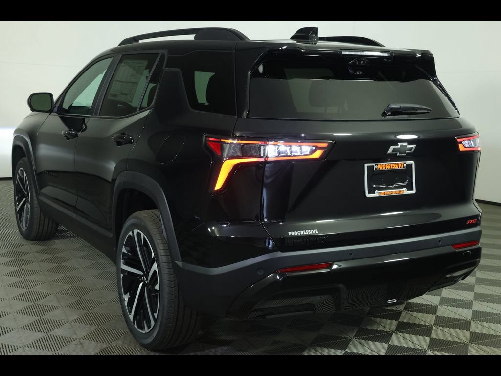 New 2026 Chevrolet Equinox RS w/ Convenience Package III FWD image 16