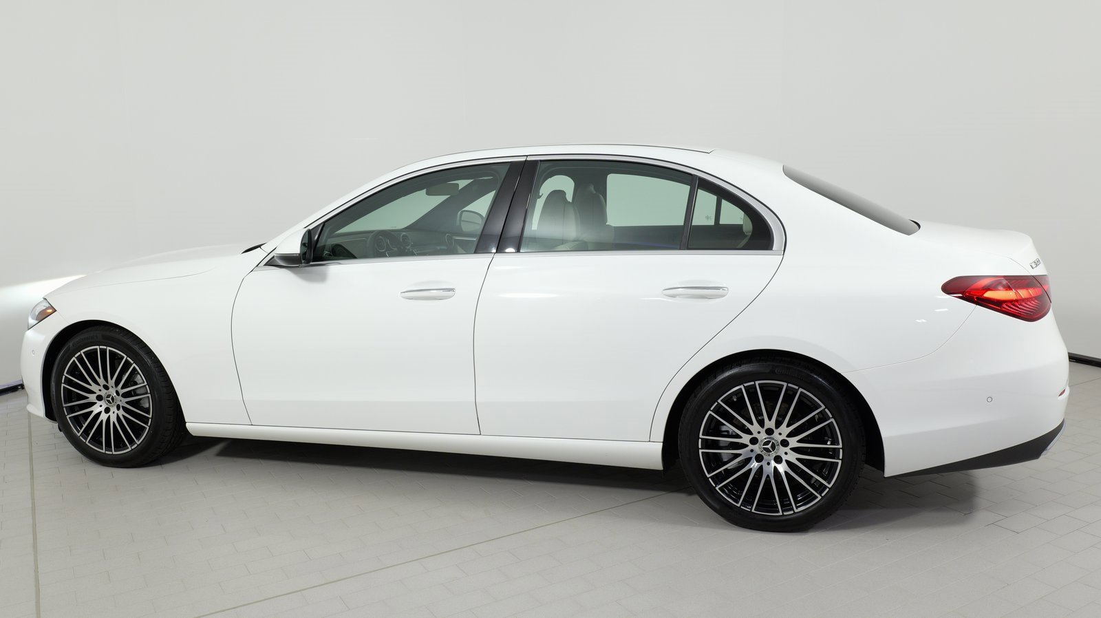 Used 2024 Mercedes-Benz C 300 4MATIC Sedan image 43