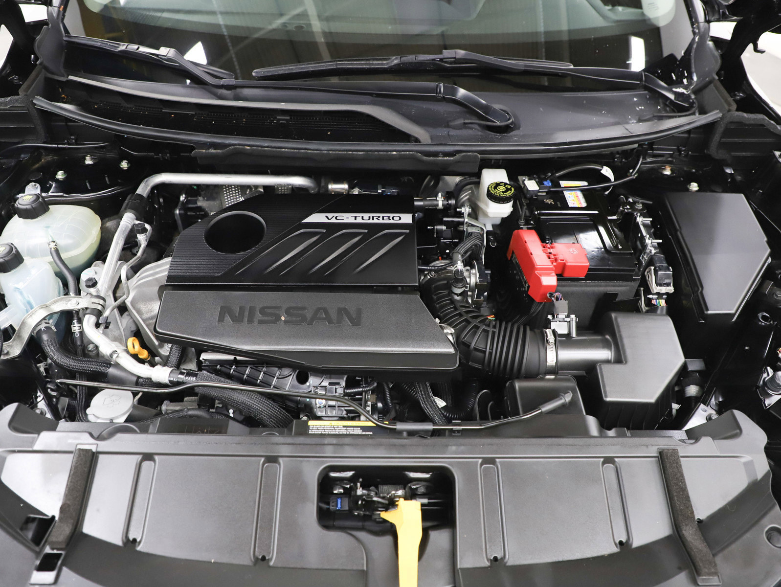 Used 2024 Nissan Rogue SV w/ SV Premium Package image 32