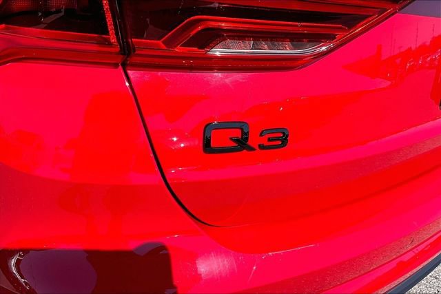 Used 2022 Audi Q3 2.0T Premium Plus AWD/4WD image 33