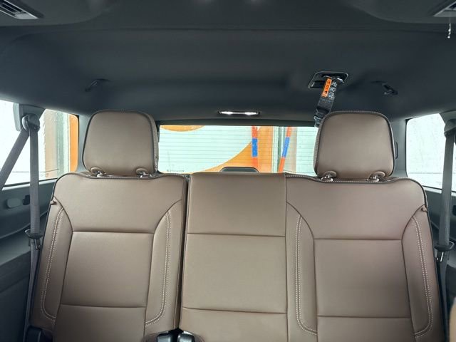New 2026 Chevrolet Suburban High Country w/ Sun And Tow Package image 29