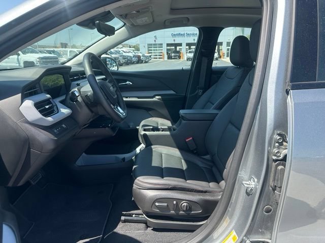 Certified 2027 Chevrolet Bolt RS w/ Technology Package FWD image 15