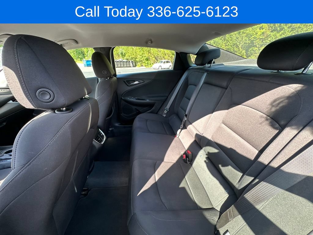 Used 2024 Chevrolet Malibu LT FWD image 23