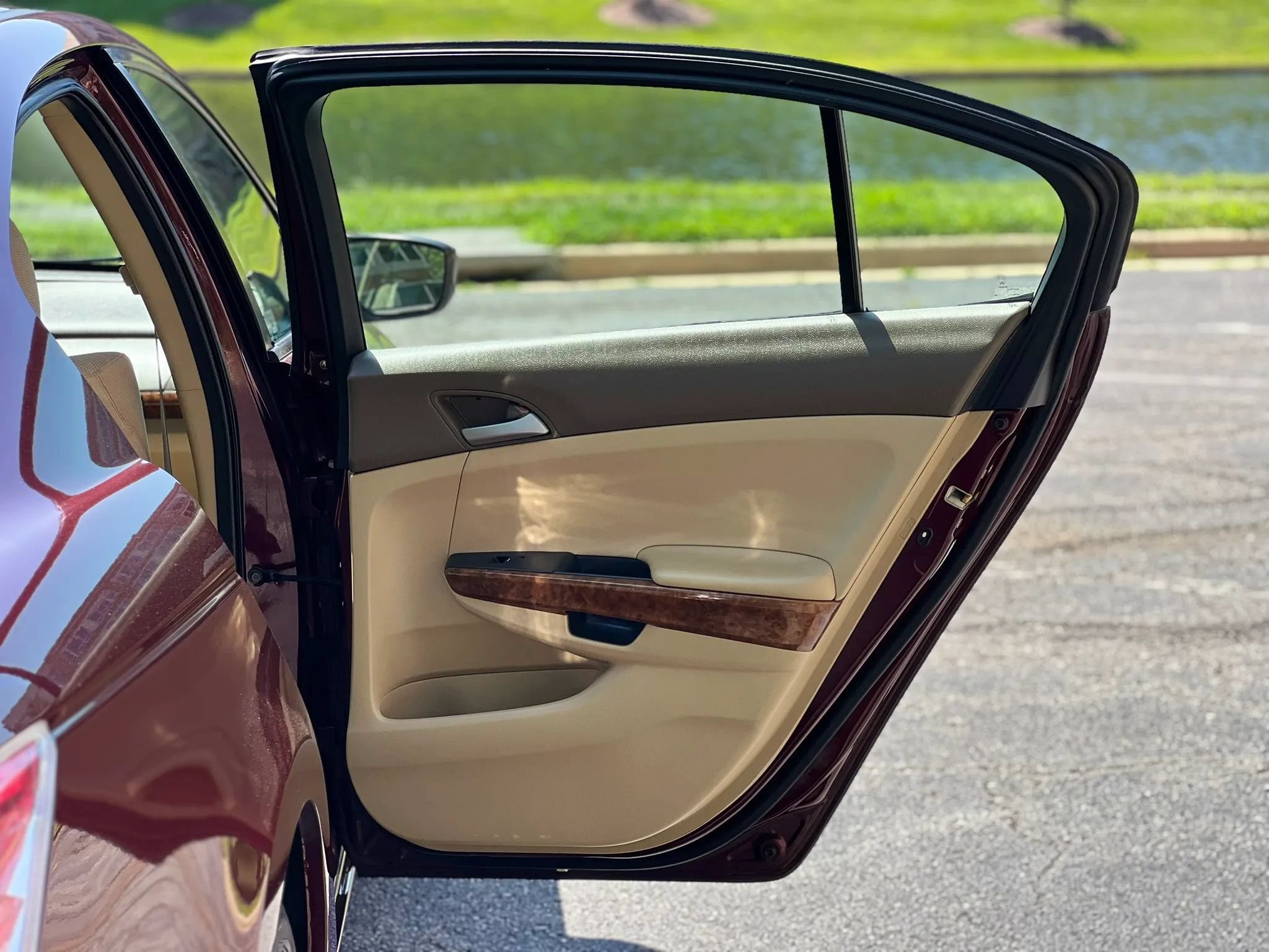 Used 2010 Honda Accord EX image 38