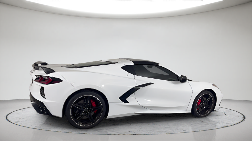 Used 2024 Chevrolet Corvette Stingray Preferred Cpe w/ Z51 Performance Package RWD image 4