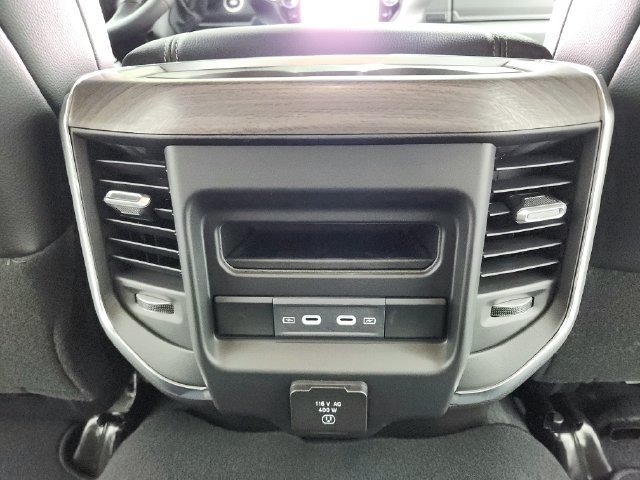 New 2026 RAM 2500 Laramie AWD/4WD image 43