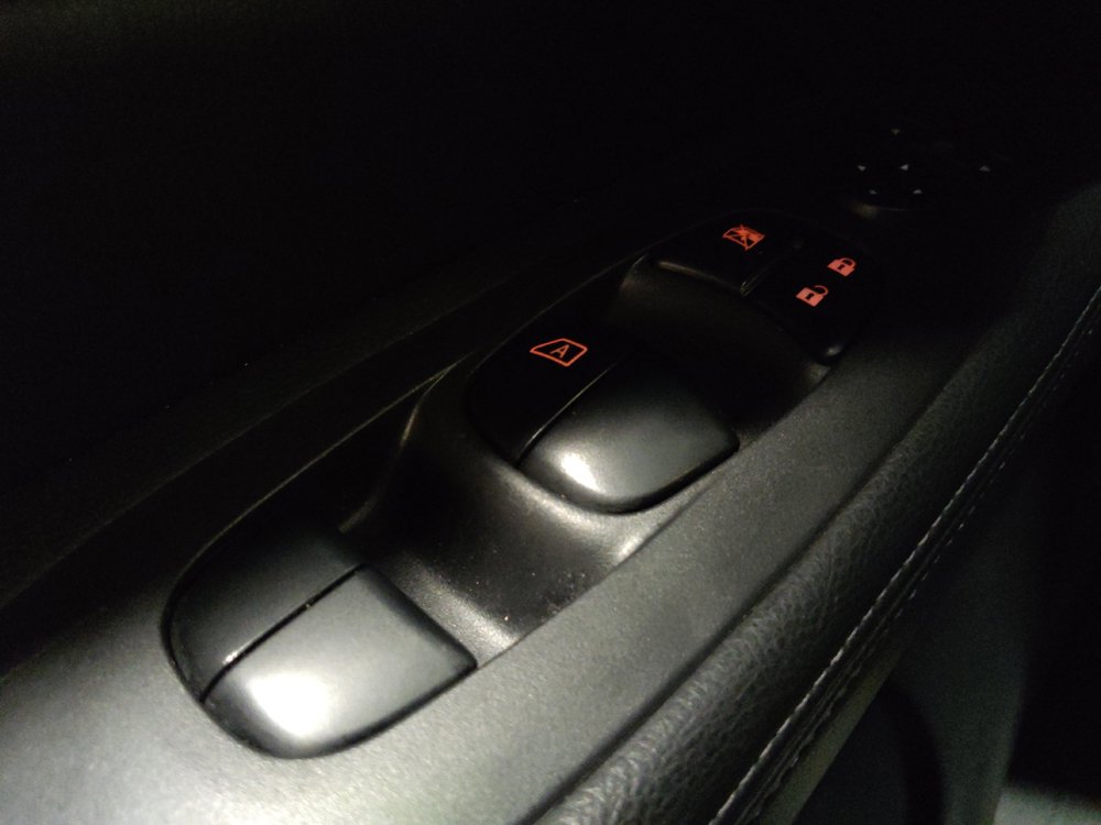 Used 2019 Nissan Pathfinder S FWD image 27