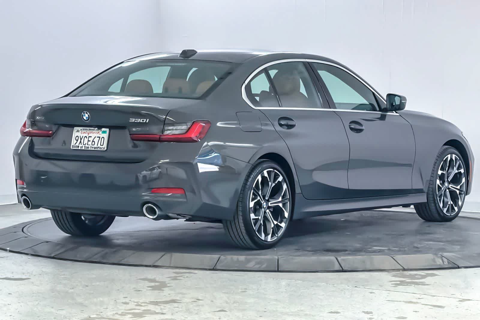Used 2026 BMW 330i xDrive Sedan w/ Premium Package AWD/4WD image 2