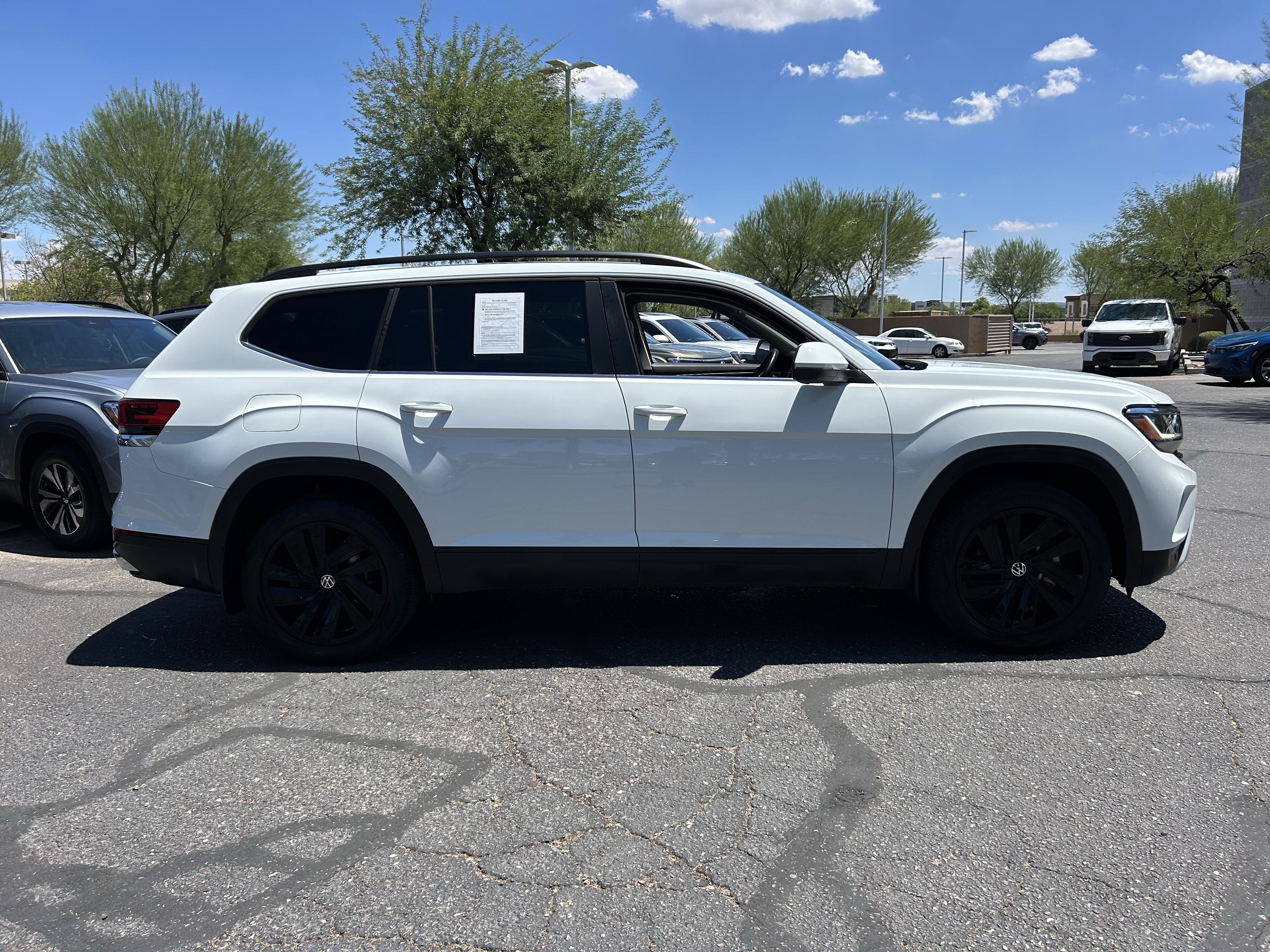Used 2023 Volkswagen Atlas SE AWD/4WD image 4