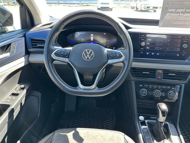 Certified 2024 Volkswagen Taos SE AWD/4WD image 17