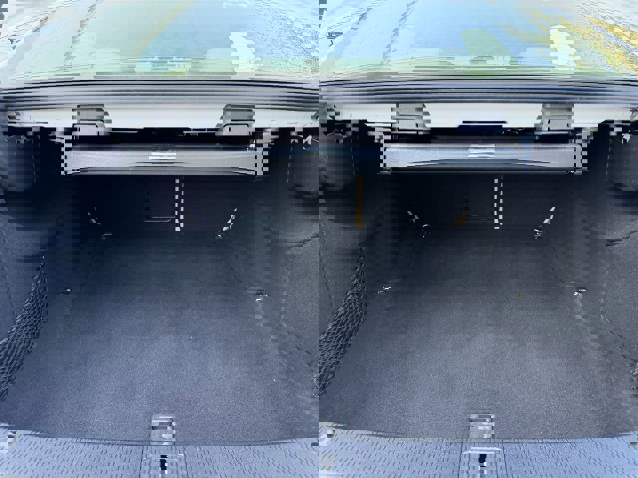 Used 2014 Mercedes-Benz E 350 Sedan w/ Premium 1 Package image 34