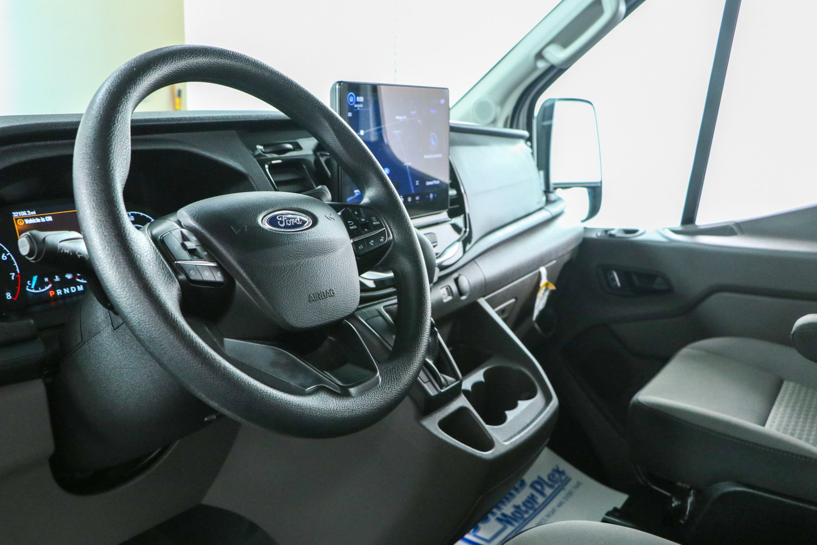 Used 2025 Ford Transit 350 XLT RWD image 22