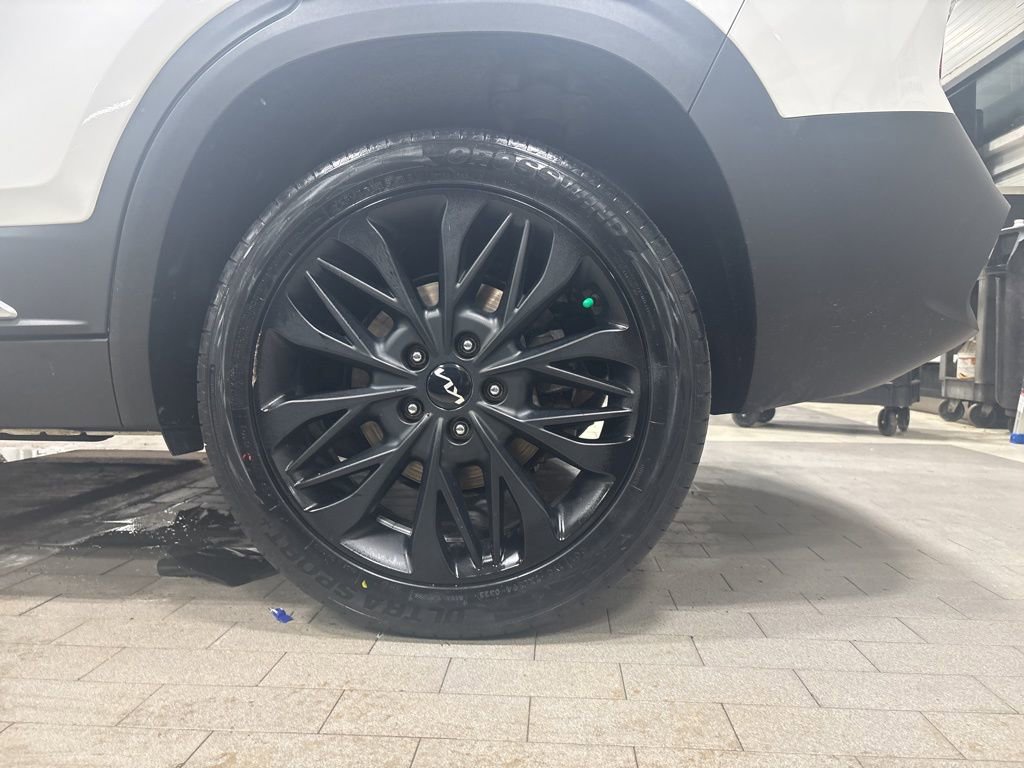 Used 2022 Kia Seltos Nightfall Edition image 22