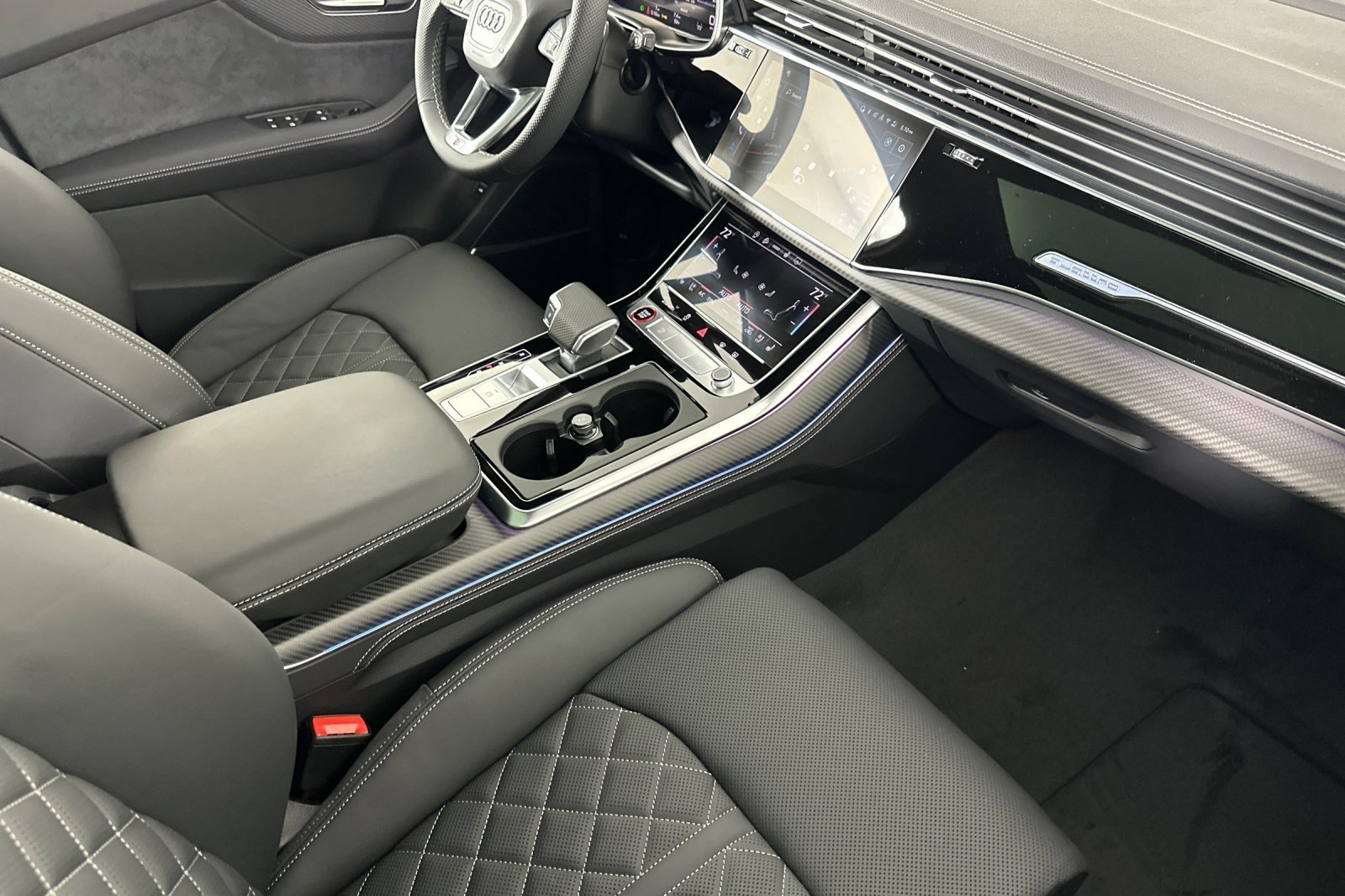 New 2026 Audi SQ7 Premium Plus image 16
