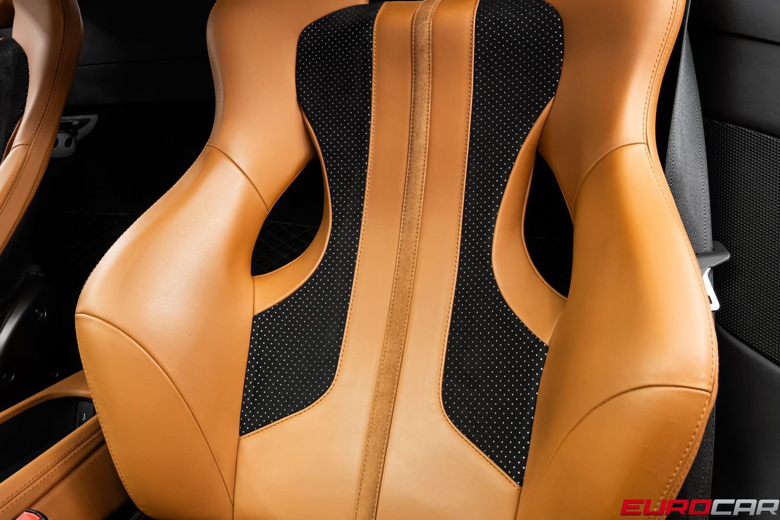 Used 2021 Ferrari F8 Tributo RWD image 44