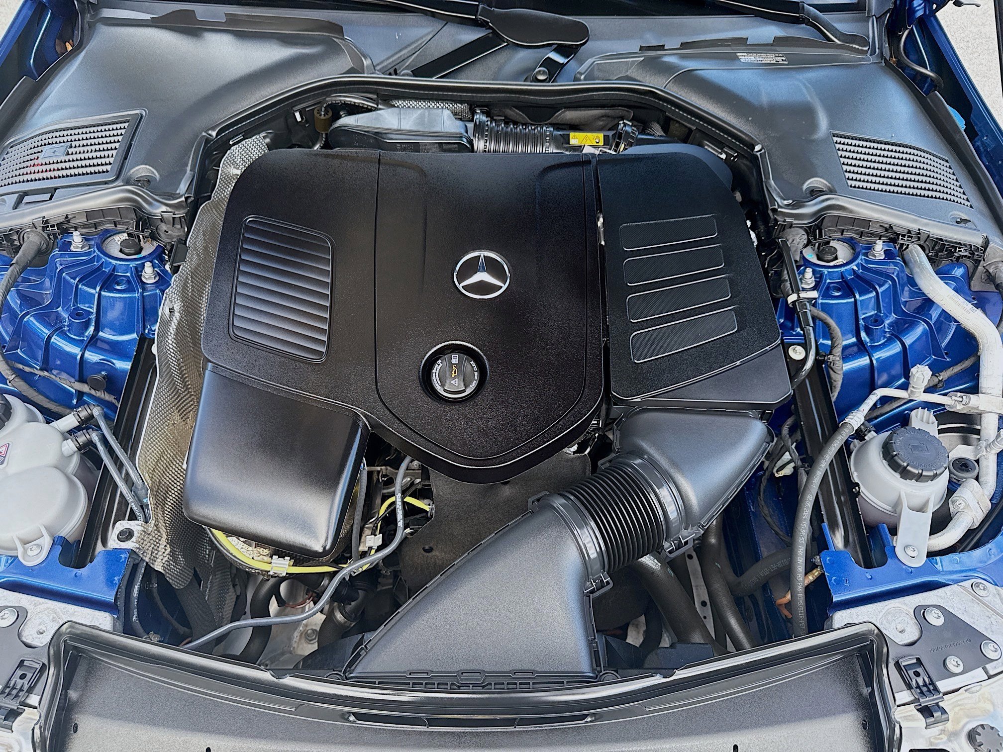 Used 2024 Mercedes-Benz CLE 300 4MATIC Coupe image 32