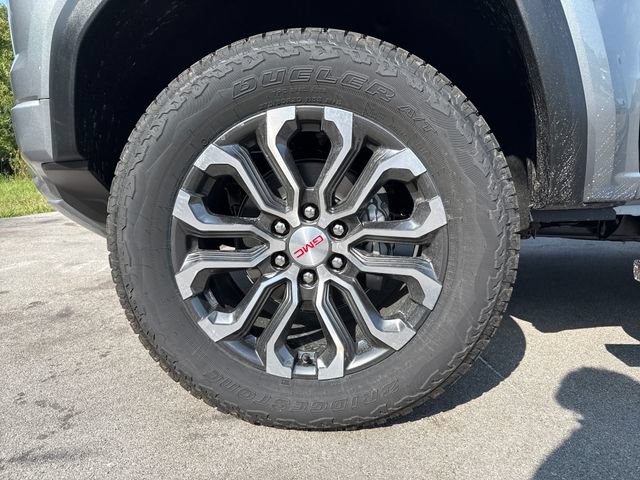New 2026 GMC Canyon Denali w/ LPO, Black Badging Package AWD/4WD image 10