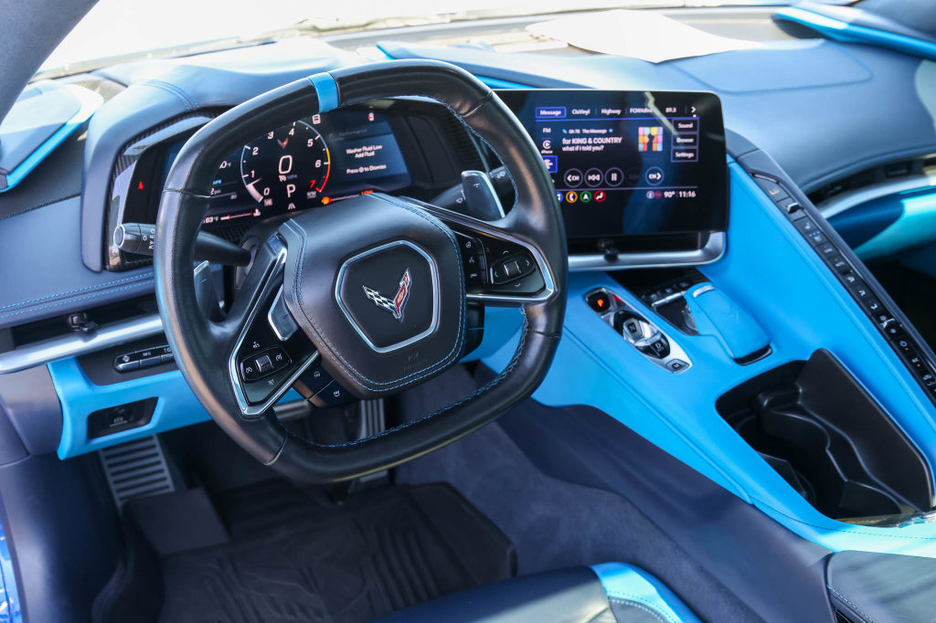Used 2022 Chevrolet Corvette Stingray Premium Conv w/ Z51 Performance Package RWD image 24