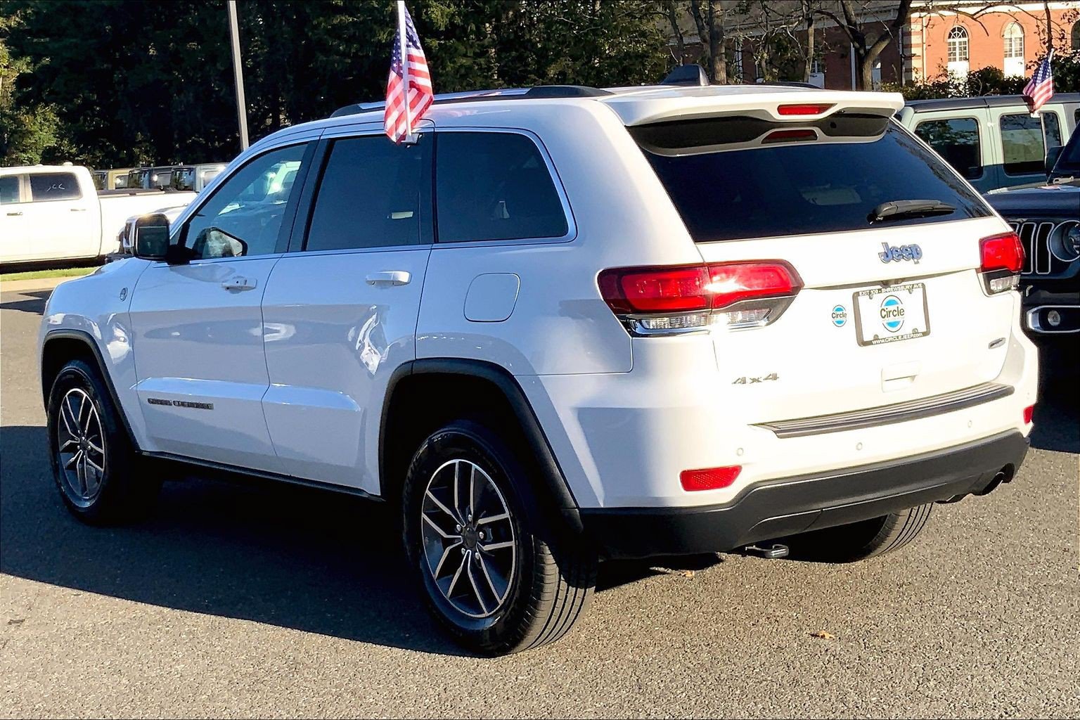 Used 2020 Jeep Grand Cherokee Laredo w/ Quick Order Package 2BN North AWD/4WD image 10