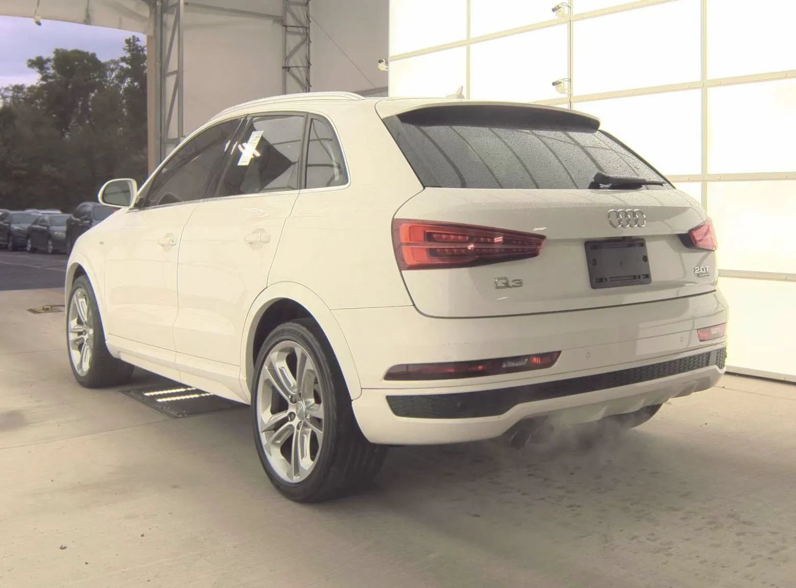 Used 2016 Audi Q3 2.0T Prestige w/ Prestige Package AWD/4WD image 3
