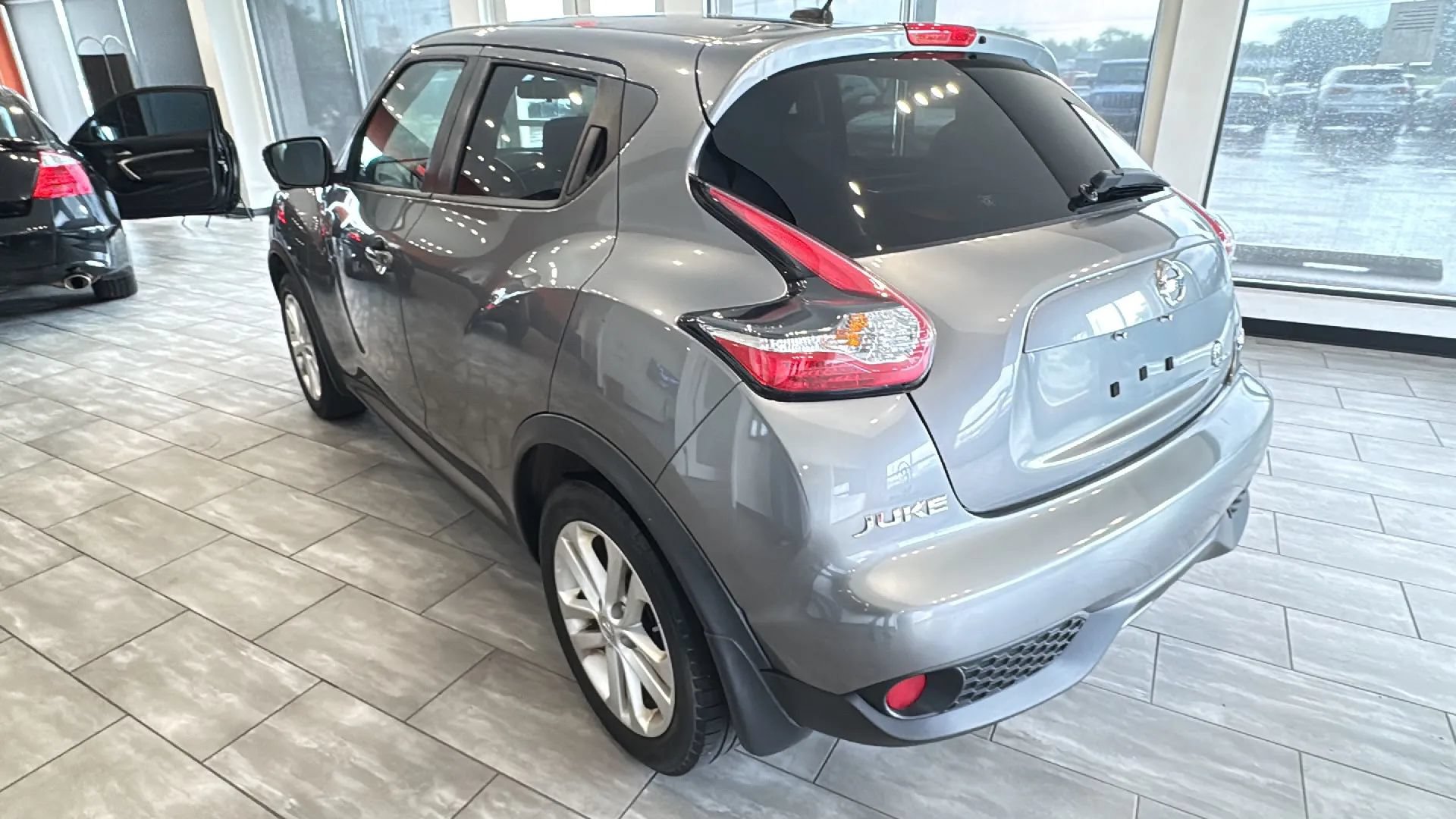 Used 2016 Nissan Juke SL AWD/4WD image 9