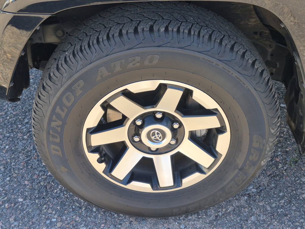 Used 2024 Toyota 4Runner TRD Off-Road image 18