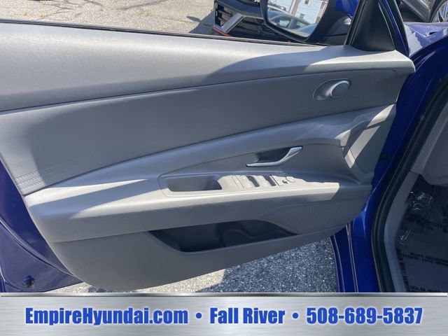 Used 2023 Hyundai Elantra SEL FWD image 15