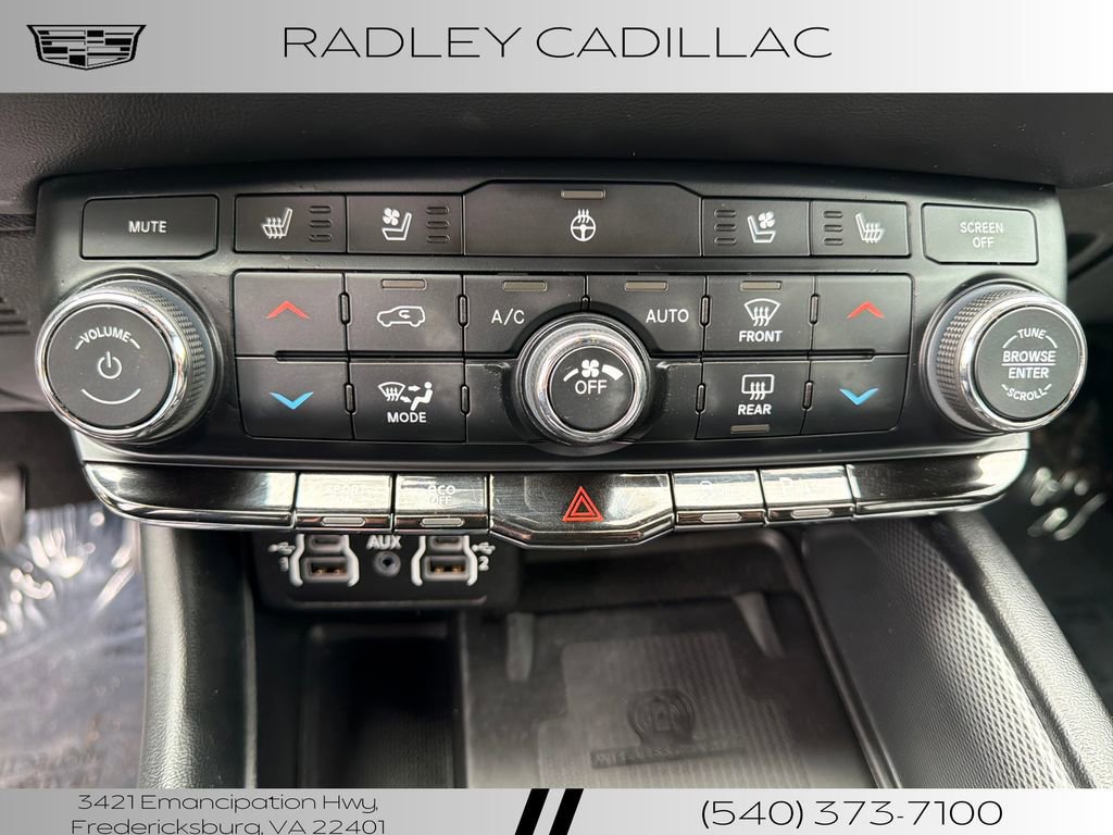 Used 2022 Dodge Durango R/T w/ Blacktop Package AWD/4WD image 9