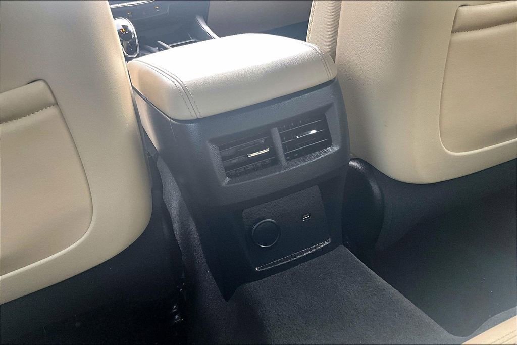 Used 2024 Cadillac CT5 Luxury image 32