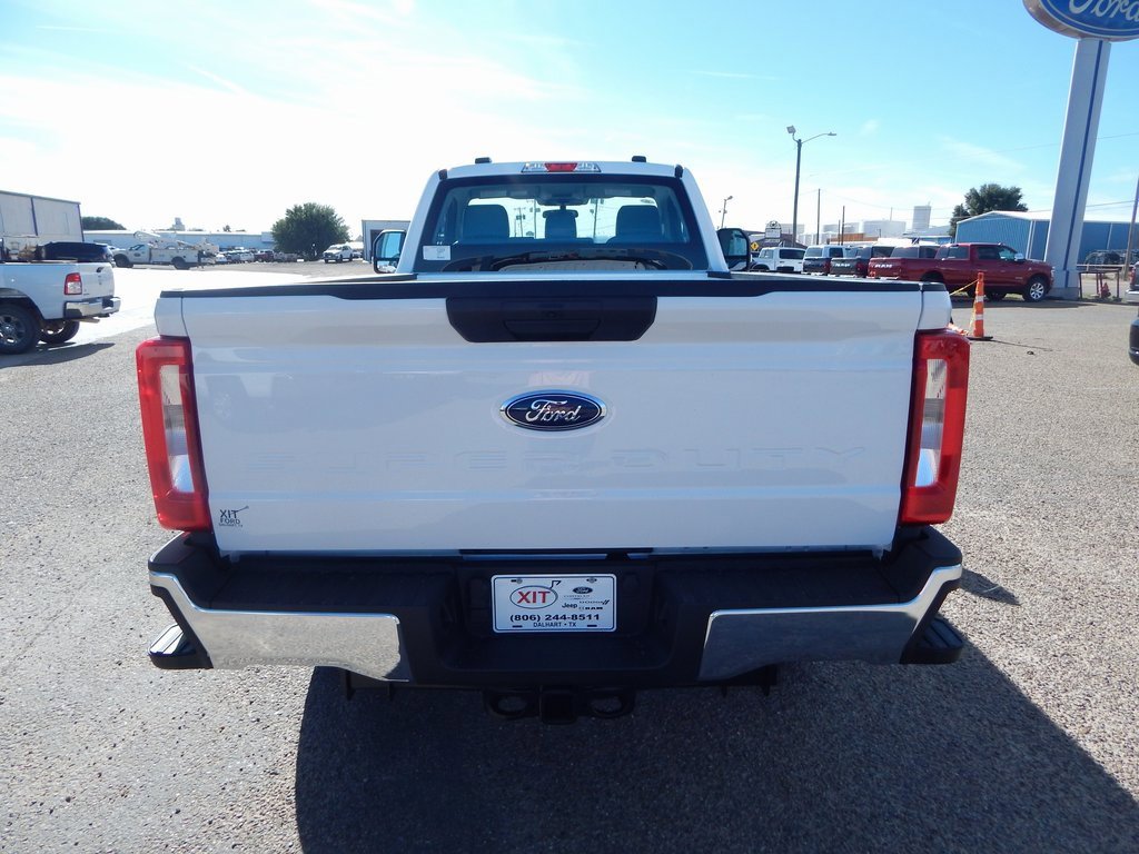 New 2026 Ford F350 4x4 Regular Cab Super Duty image 4