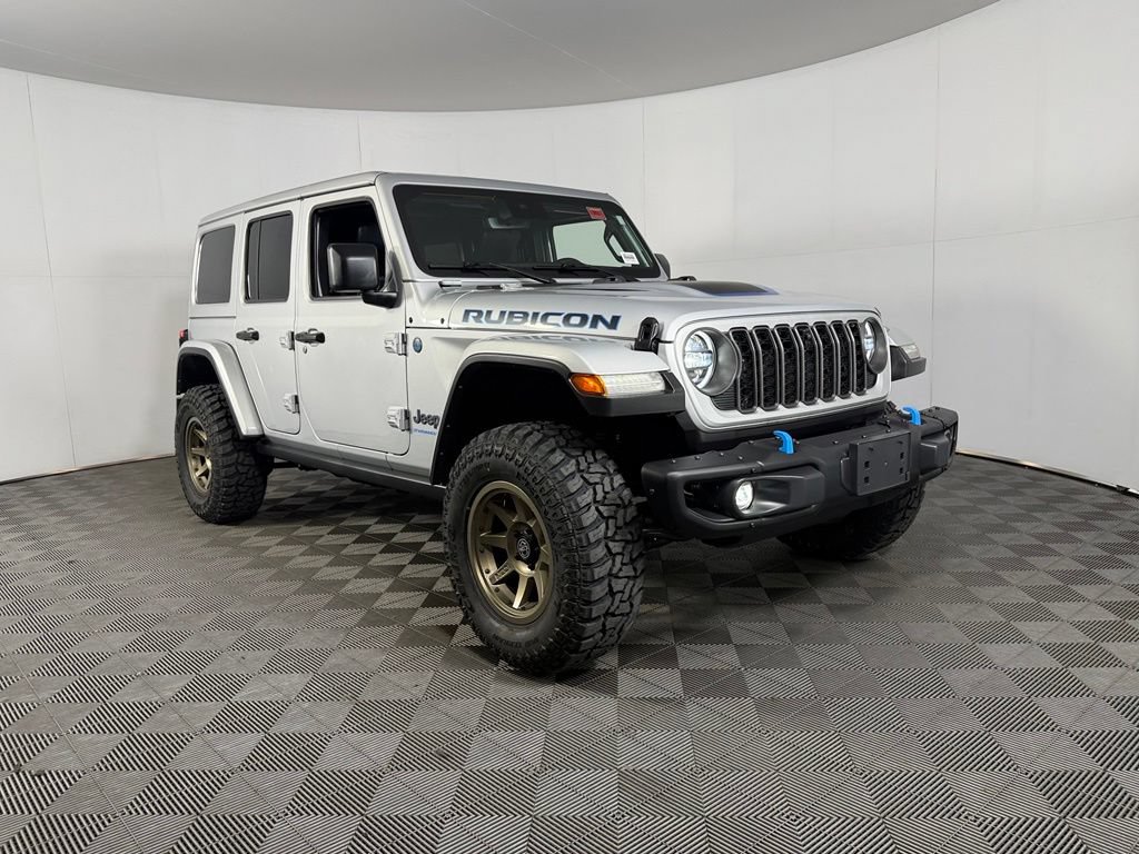 Used 2024 Jeep Wrangler Unlimited Rubicon 4xe AWD/4WD image 3