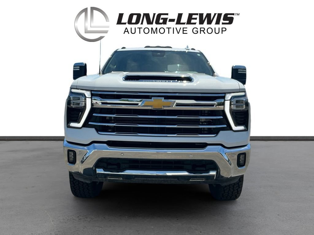 Used 2024 Chevrolet Silverado 2500 LTZ w/ LTZ Plus Package AWD/4WD image 11
