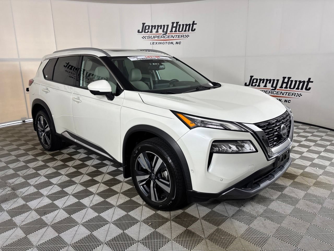 Used 2023 Nissan Rogue SL w/ SL Premium Package AWD/4WD image 4